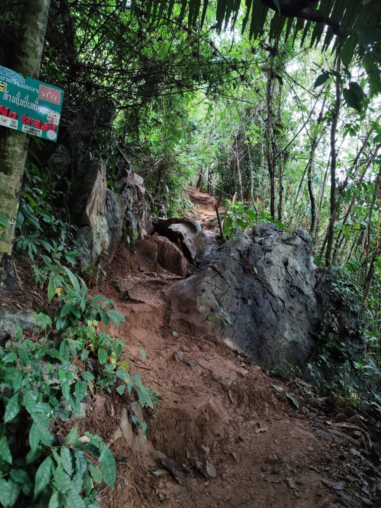 Way up Nam xay viewpoint